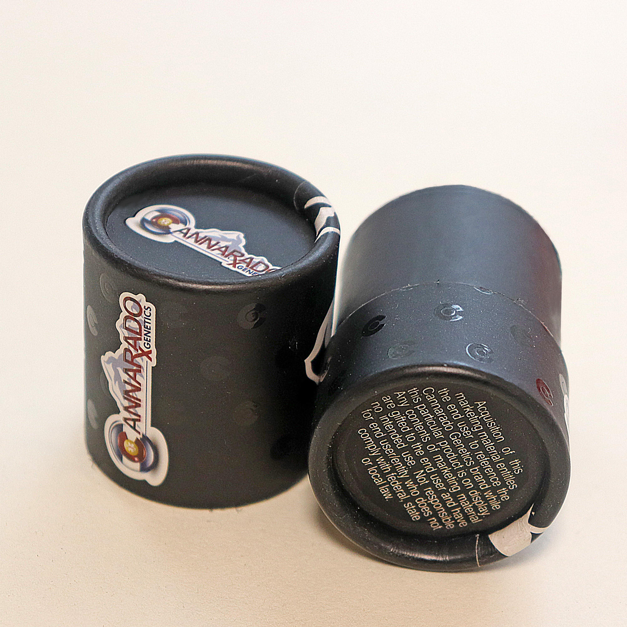 Conteneurs de base de cylindre en papier personnalisés avec bouteille d'huile EVA, utilisation avec emballage en tube de papier mousse