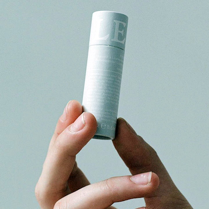 Tube d'emballage biodégradable de haute qualité Tube d'emballage cosmétique biodégradable Tube de papier Kraft personnalisé pour rouge à lèvres