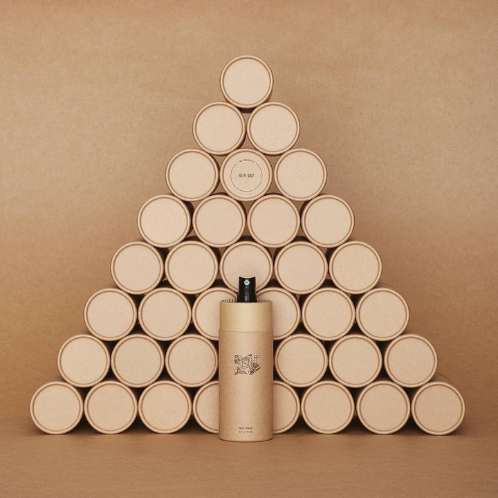 Emballage de tube rond de cylindre de carton d'emballage de tube de papier de métier brun adapté aux besoins du client qui respecte l'environnement pour le parfum pour les soins de la peau