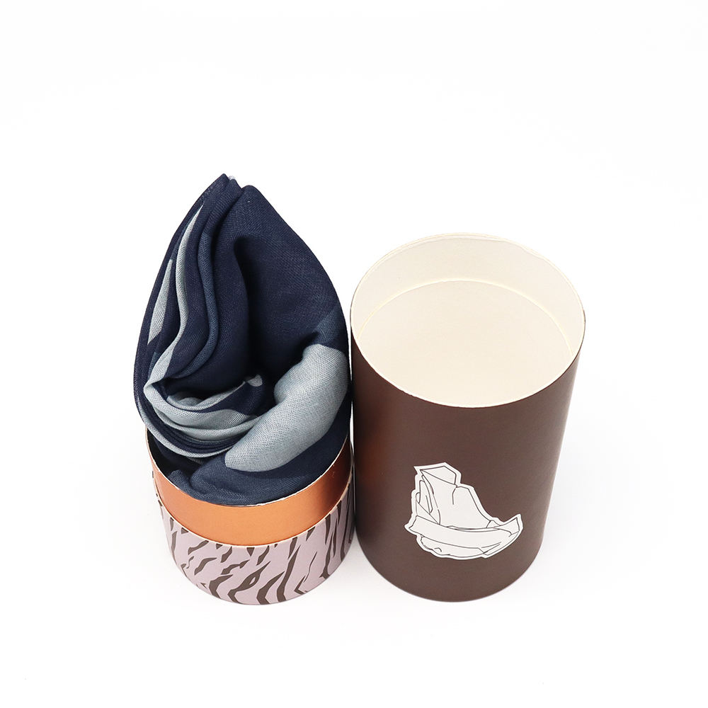 Carton Kraft mat biodégradable personnalisé, Tube rond en papier, serviette, vêtements, sous-vêtements, écharpe en soie, emballage en Tube de papier cadeau