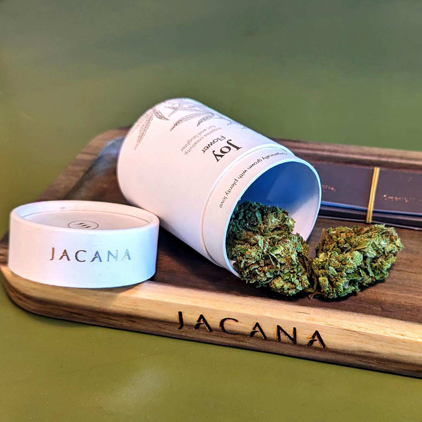 Tube rond de vente chaude de conception spéciale, tube de papier d'emballage en aluminium chaud