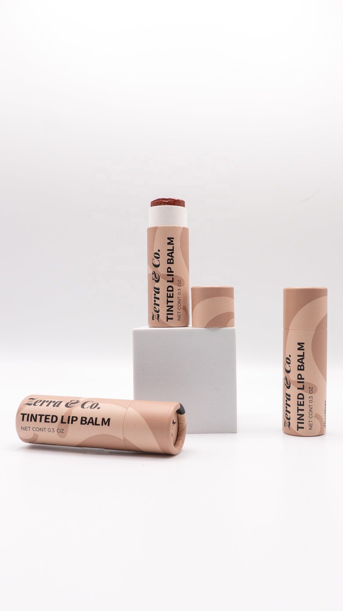Tube cosmétique écologique de tube de papier de brillant à lèvres de baume à lèvres en carton biodégradable recyclé