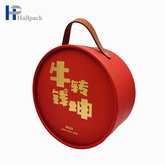 La boîte-cadeau en papier portative a réutilisé l'emballage rond de tubes de papier de carton de cylindre