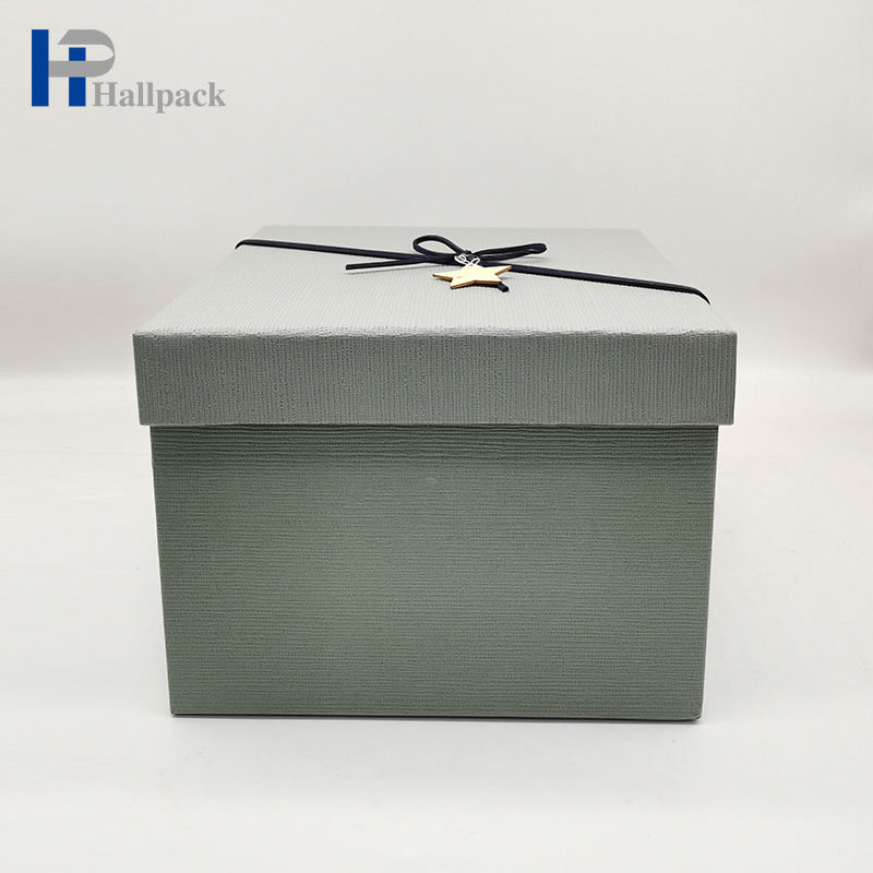 Boîte de papier d'emballage de boîte de luxe en carton gris fait sur commande avec le ruban