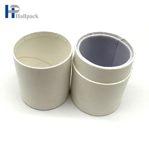 L'emballage cosmétique fait sur commande a réutilisé le tube de papier blanc de carton d'emballage