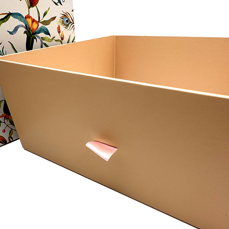 Boîte de papier de tiroir de boîte d'emballage de cadeau de taille de logo personnalisé en gros qui respecte l'environnement