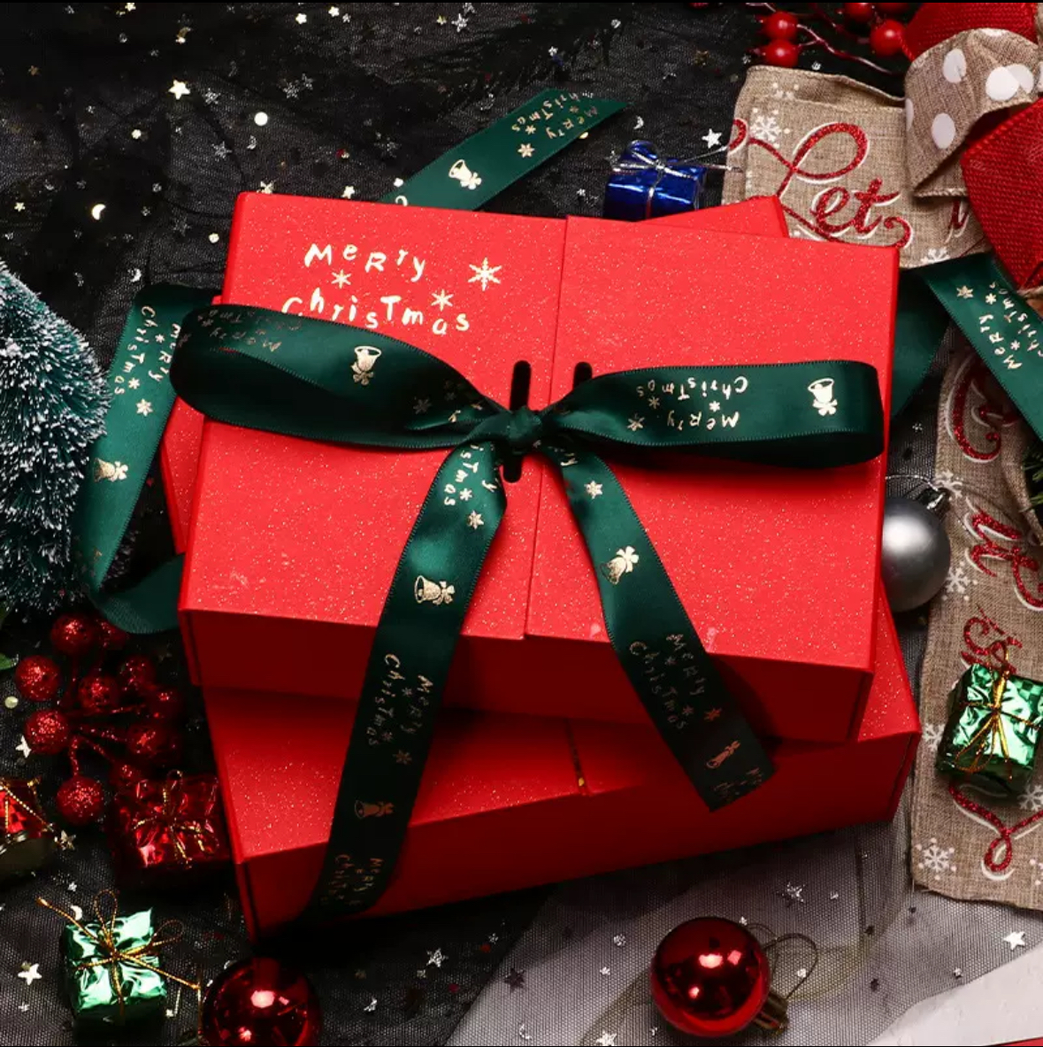Boîte d'emballages cadeaux de Noël de design personnalisé pour les chocolats et biscuits - la solution cadeau parfaite de bonbons, de bijoux et d'anniversaire