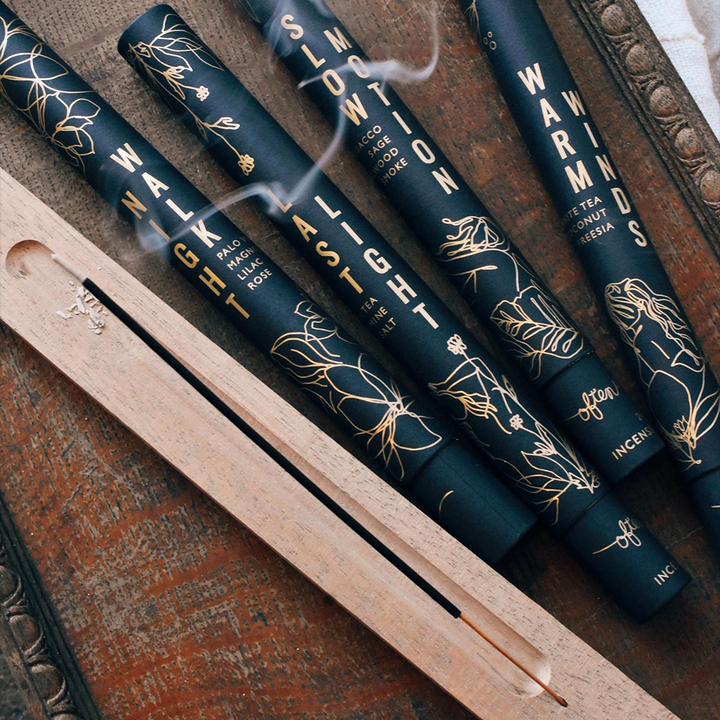 Emballage de tube de papier rond de conception personnalisée qui respecte l'environnement pour l'emballage de cylindre biodégradable de tube d'emballage personnalisé d'encens