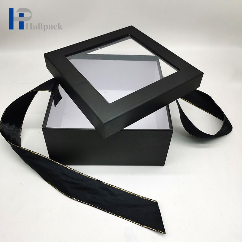 Boîte-cadeau de papier de vêtements de carton noir de luxe avec le couvercle transparent d'animal familier